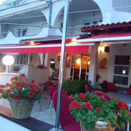 Garfild Guest House 노비비노돌스키 외부 사진