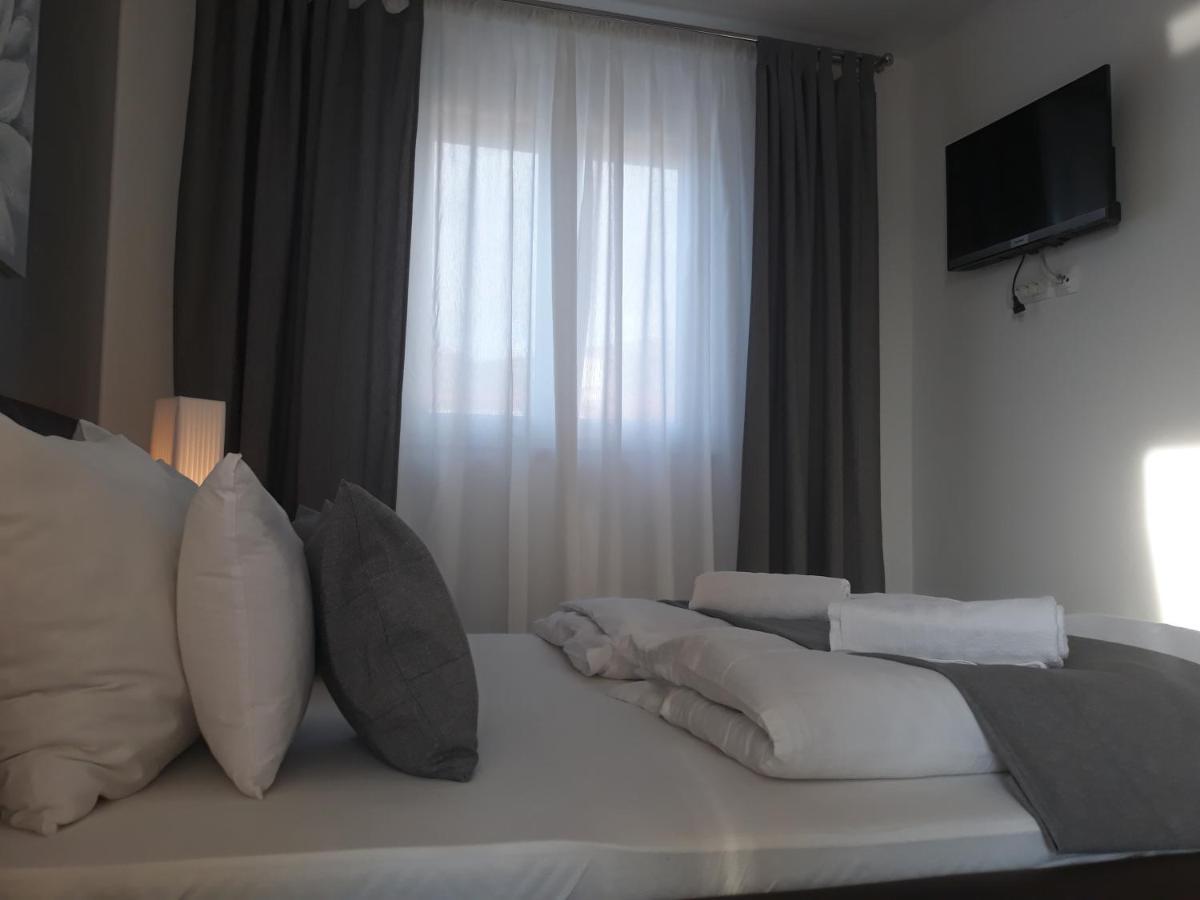 Garfild Guest House 노비비노돌스키 객실 사진